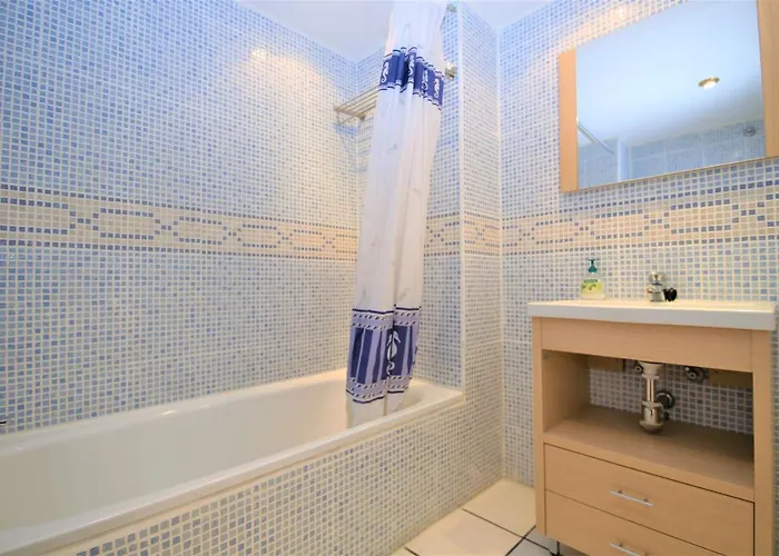 Port Penthouse Belladonna אסטפונה